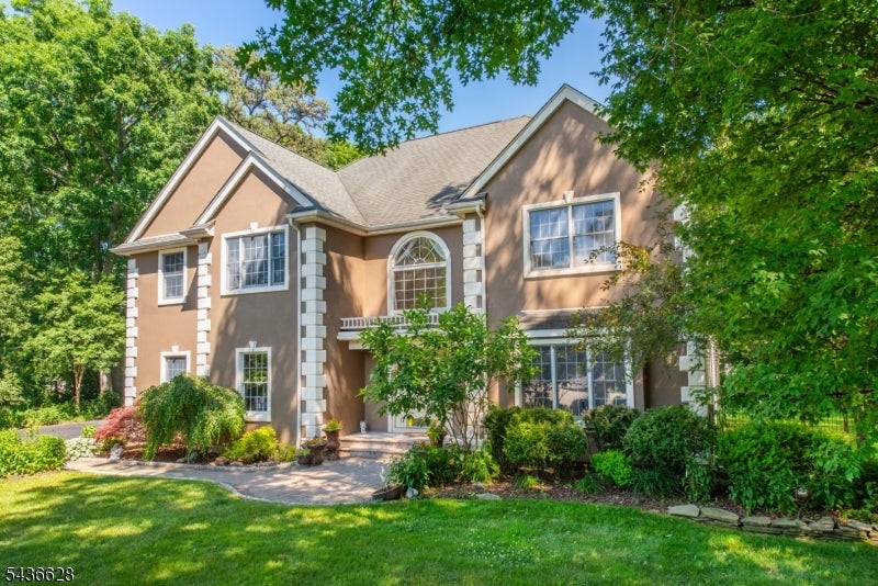 5 Kingston Ct