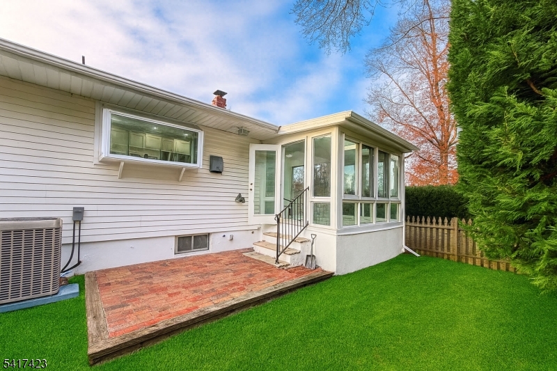 62 Weston Ave 2 Duchamp