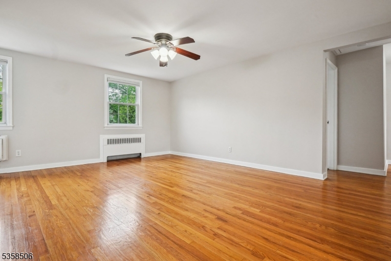 445 Morris Ave 12