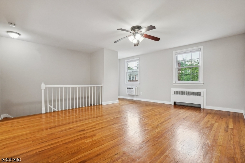445 Morris Ave 12