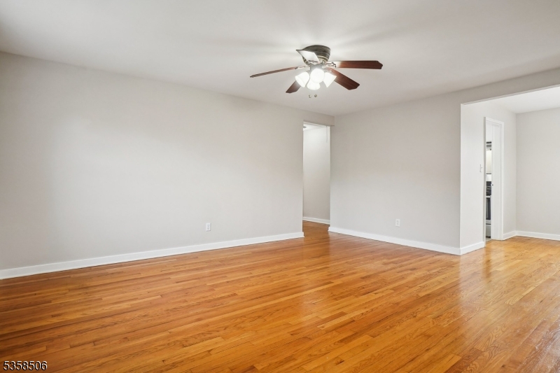 445 Morris Ave 12
