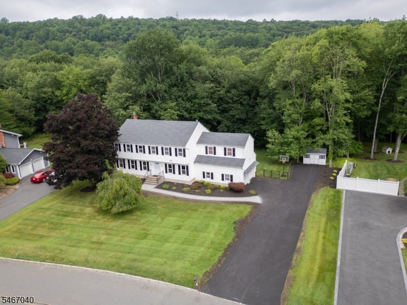 109 Meadowbrook Rd