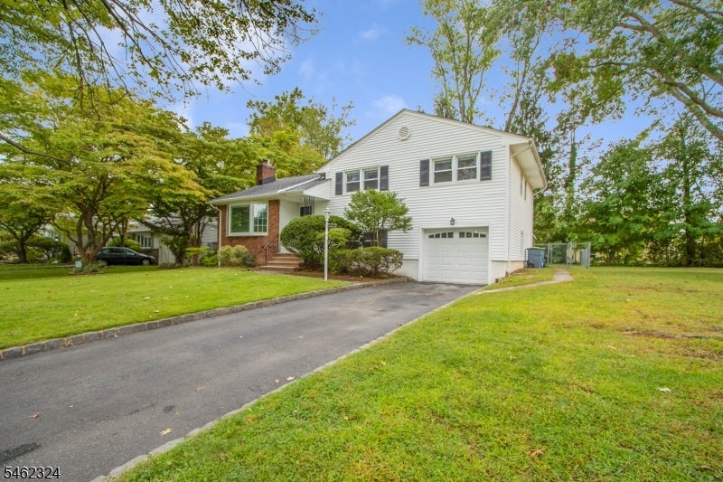 200 Muriel Ave