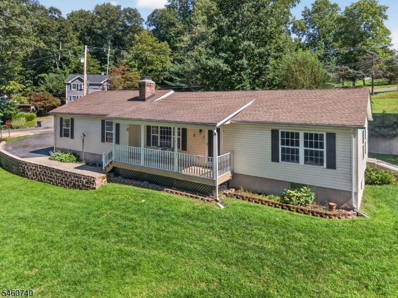3 High View St