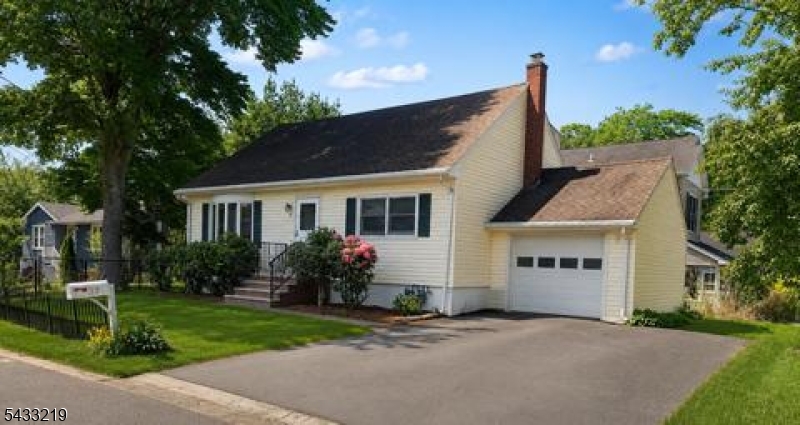 37 Linden Rd