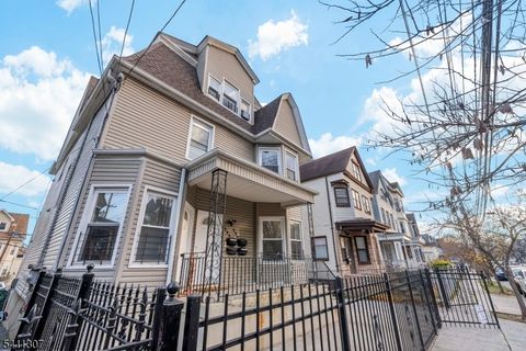 467-469 Summer Ave 2 Newark City NJ 07104