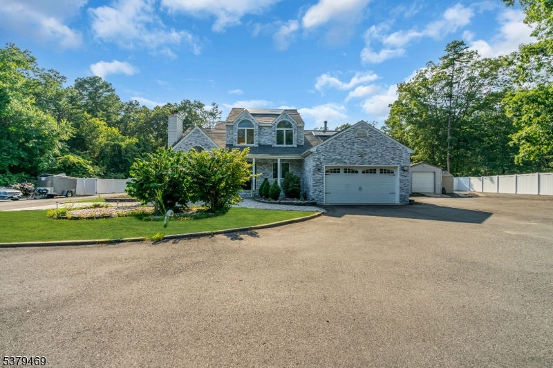 592 Ollie Burke Rd