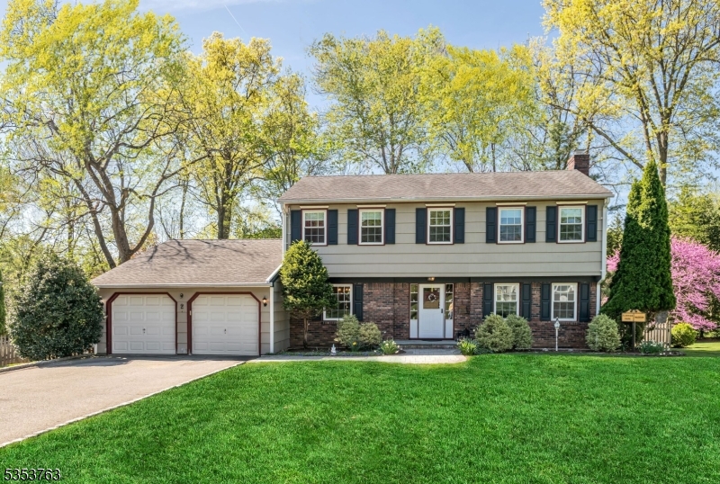 2 GREGMAR COURT