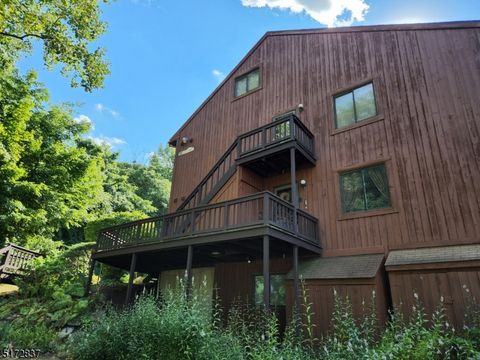 Photo of 8 Acapulco Princess Pl U2 Pl #2, Vernon, NJ 07462 (MLS # 3994092)