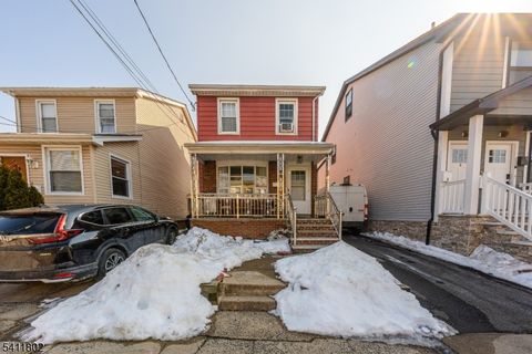 728 Devon St Kearny Town NJ 07032