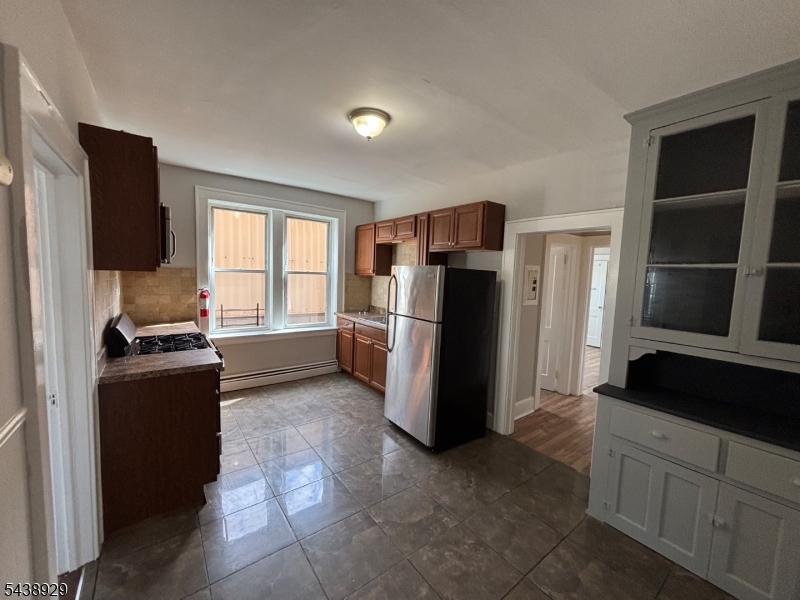 230 Watchung Ave 3