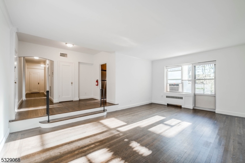 10 N Ridgewood Rd 311