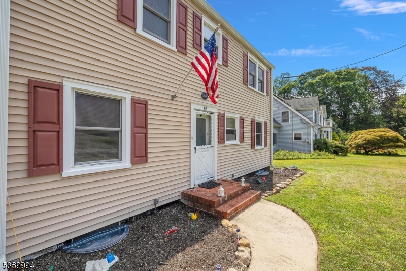 23 Manor House Rd