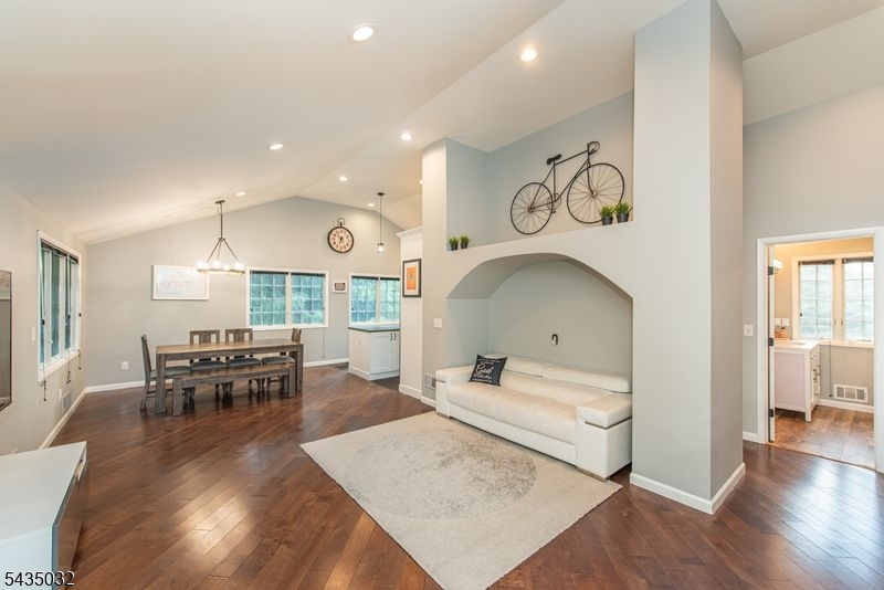 63 Egbert Ave