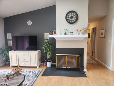 330 Penns Way Bernards Twp. NJ 07920