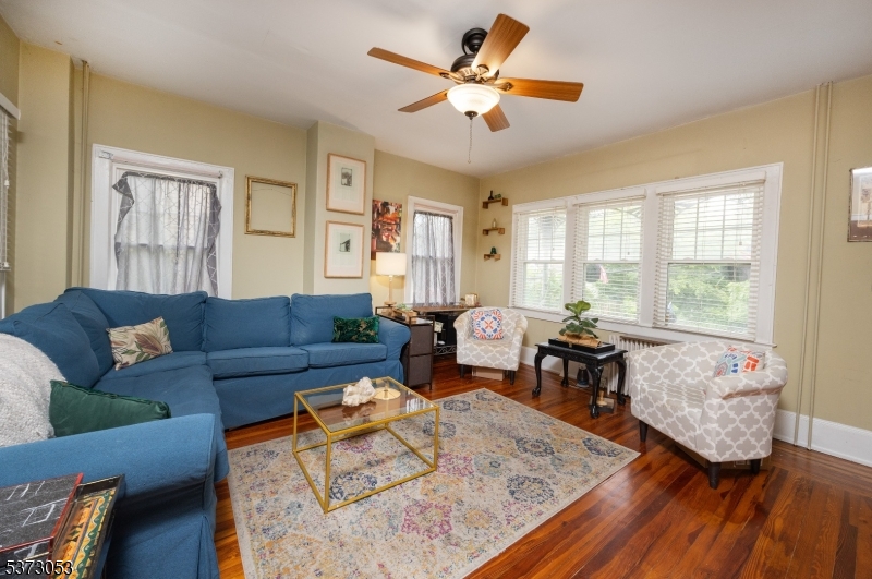 132 S Main St