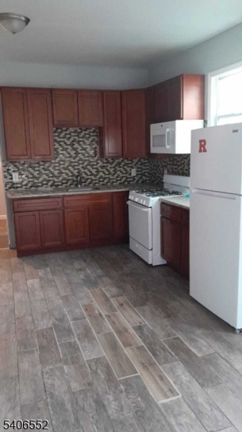 487 Central Ave 2 East Orange City NJ 07018