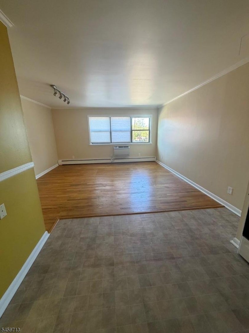 45 Hussa Street, Unit 14 14