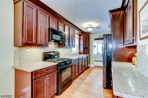 116 CRESTWOOD AVE. Branchburg Twp. NJ 08876