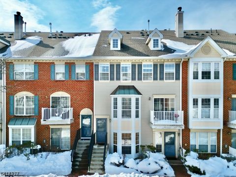 31 Dogwood St Jersey City NJ 07305