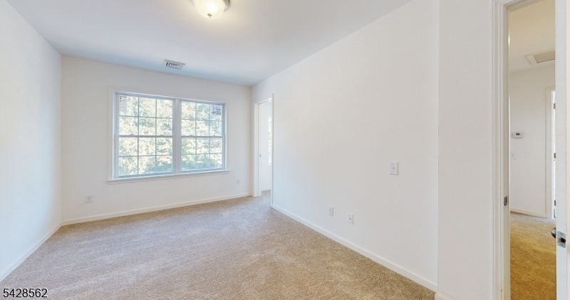 158 Woodland Ave