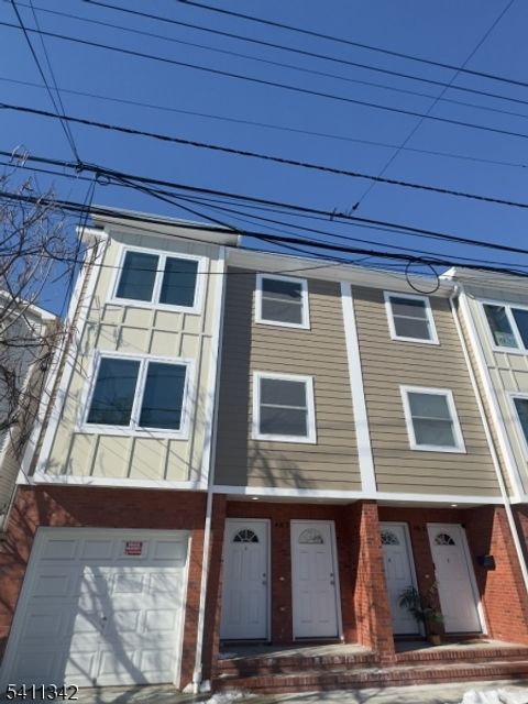 485 S 18Th St 2nd Fl 2 Newark City NJ 07103