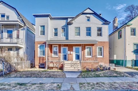 626-628 William St East Orange City NJ 07017