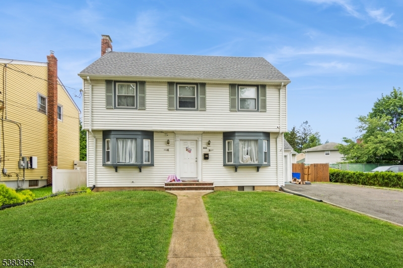 262 Mountain Ave