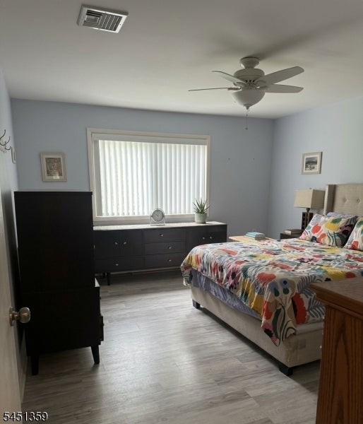 32 Dickinson Ct