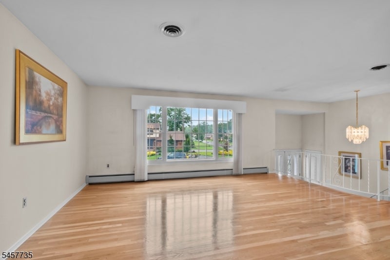 2 Tanglewood Dr