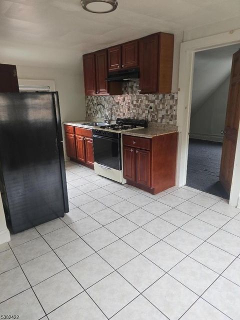 345 Mitchell Ave Linden City NJ 07036