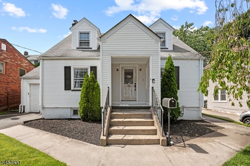 15 Edison Ave