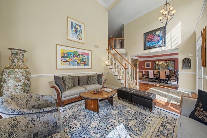 79 MACKENZIE LANE SOUTH