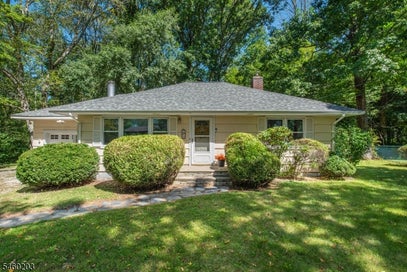 9 Little Paint Way Byram Twp. NJ 07821