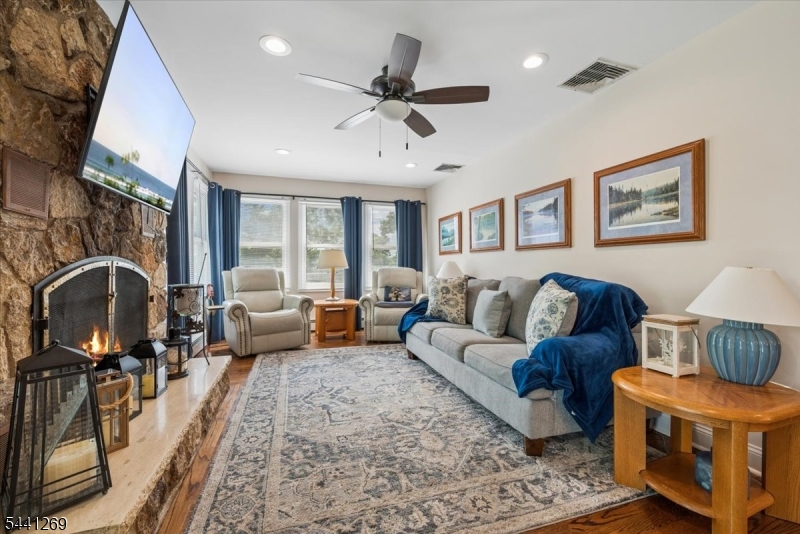 34 Woodlawn Ter