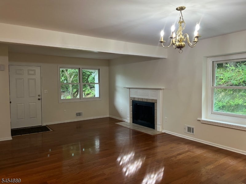 150 Saddleback Ct