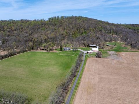 264 Asbury Bloomsbury Road Franklin Twp. NJ 08802