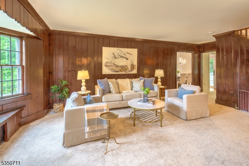 7 Woodland Ave