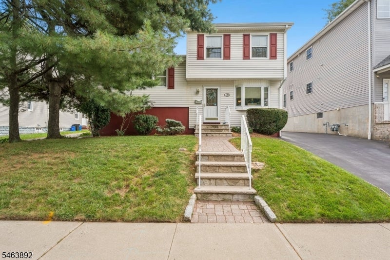 195 E Passaic Ave