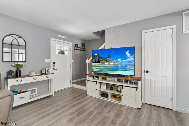 39 Shilling Way 192