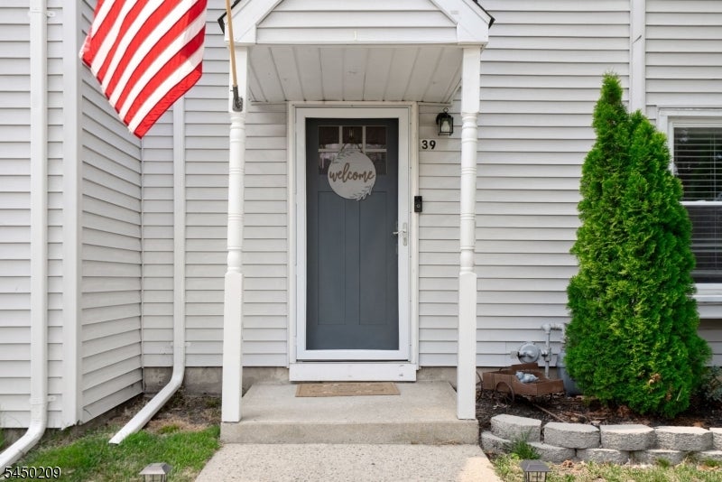 39 Shilling Way 192