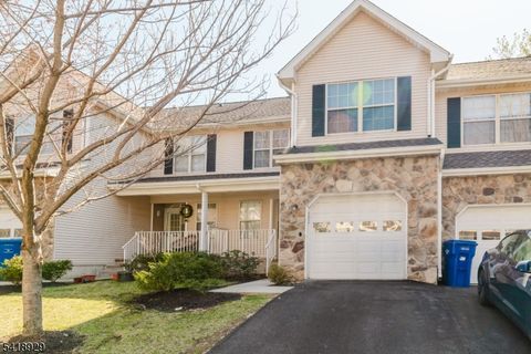 203 Concord Pl North Brunswick Twp. NJ 08902