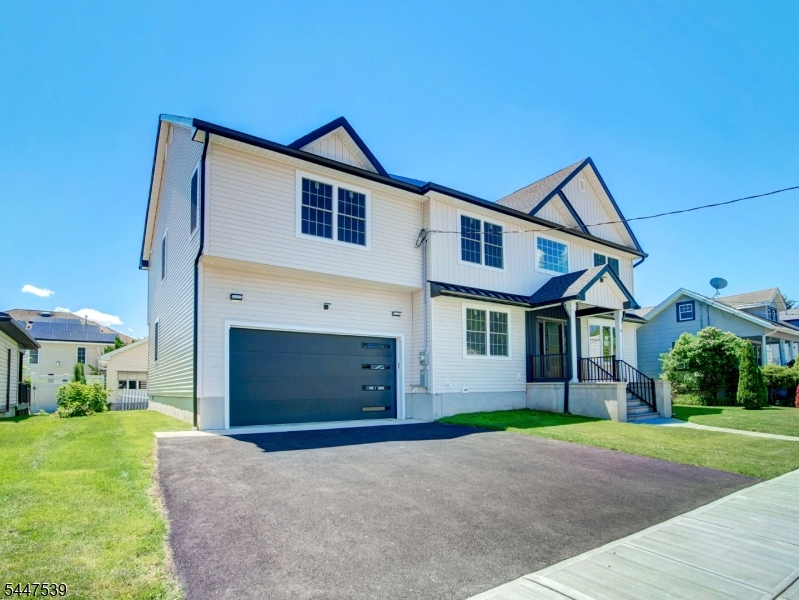 735 Vernon Ave