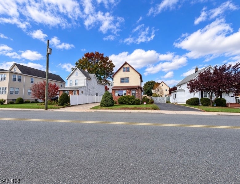 15 Enoch St