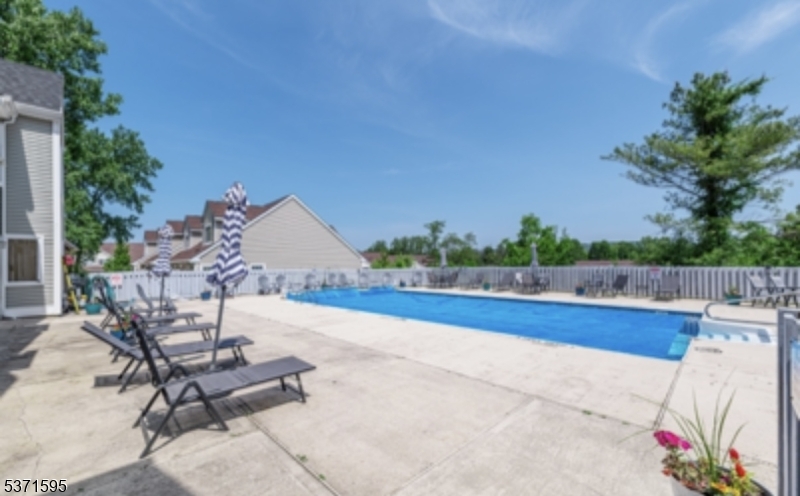 133 Falcon Ridge Way 133
