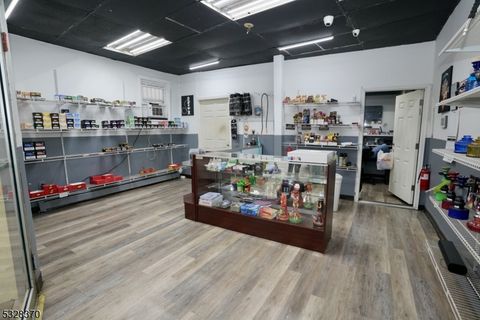 708 E Jersey St Elizabeth City NJ 07201