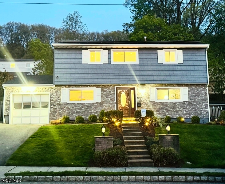 516 Herrick Dr