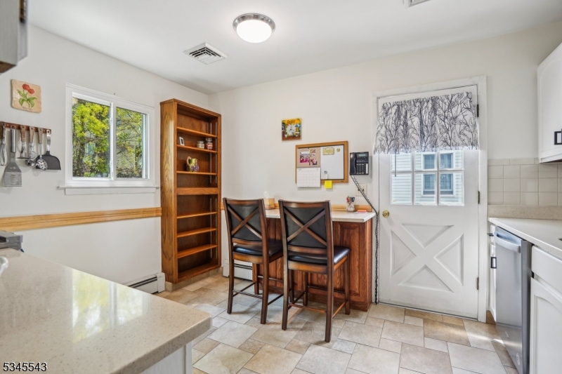 516 Herrick Dr
