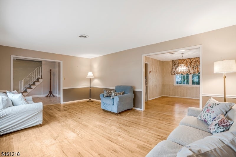 11 Woodrow Wilson Dr