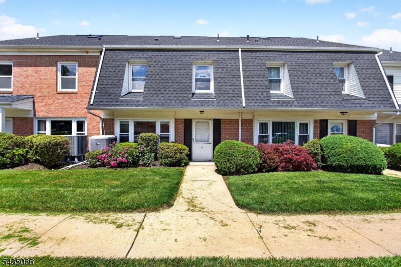 4 Wareham Ct